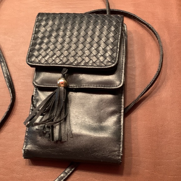 Ladies small wallet on a string purse. Excellent condition (see photos). Black - Picture 10 of 11